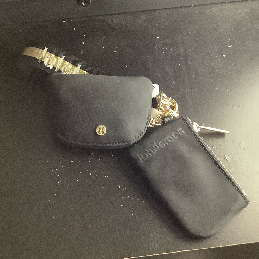 Lululemon Dual Pouch Wristlet in Black and Gold